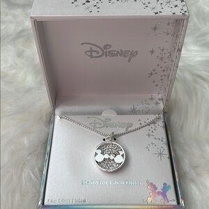🆕 Disney Mickey Mouse and Minnie Mouse “Made for each other” Pendant Necklace